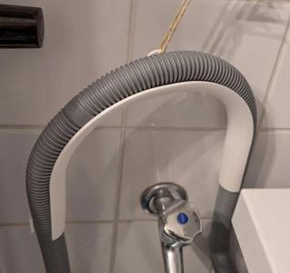 Drain hose holder for 27mm hose / Abwasserschlauchhalter für 27mm Schlauch   