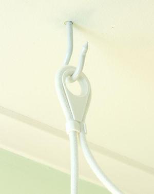 Lamp Hangar Strain Releif