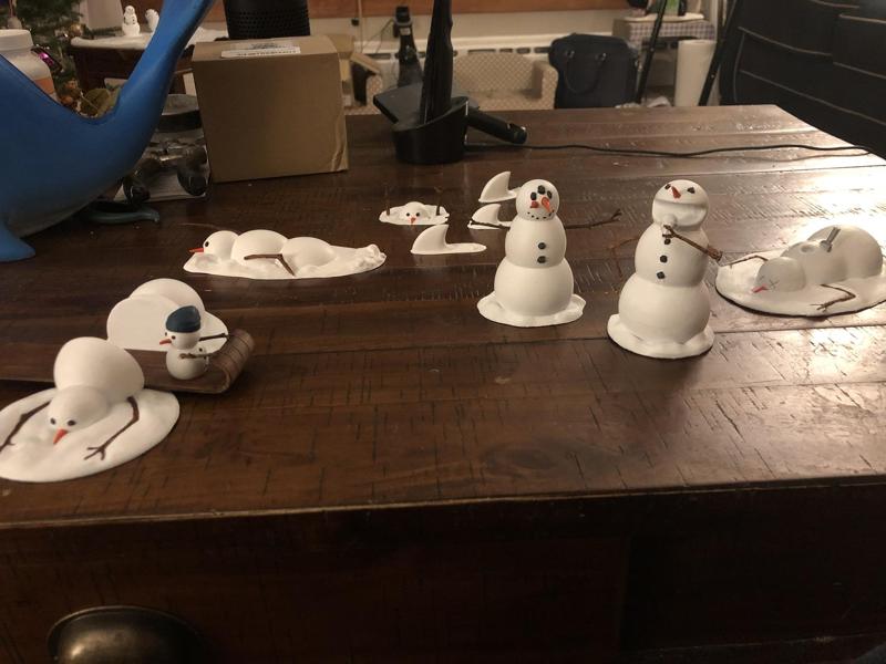 Calvin and Hobbes Snowmen Village (Collection)