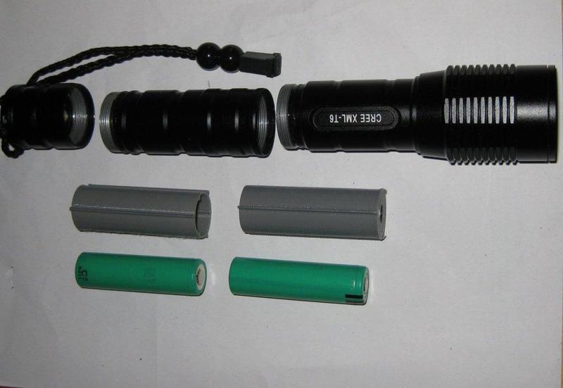 Customiser: Flashlight battery spacer ("rattle stifler")