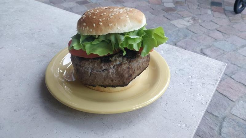 Hexagonal stuffed hamburger mold with ejector / Molde hexagonal para hamburguesas rellenas con expulsor