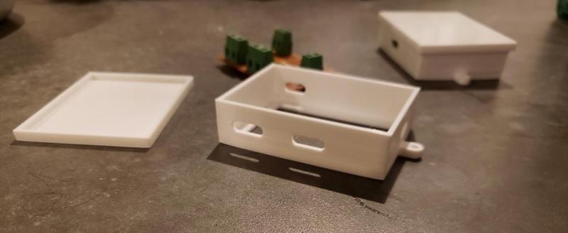Power Distribution Box 
