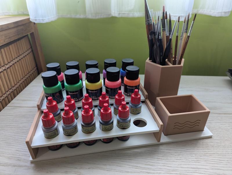 Paint and brush cabinet