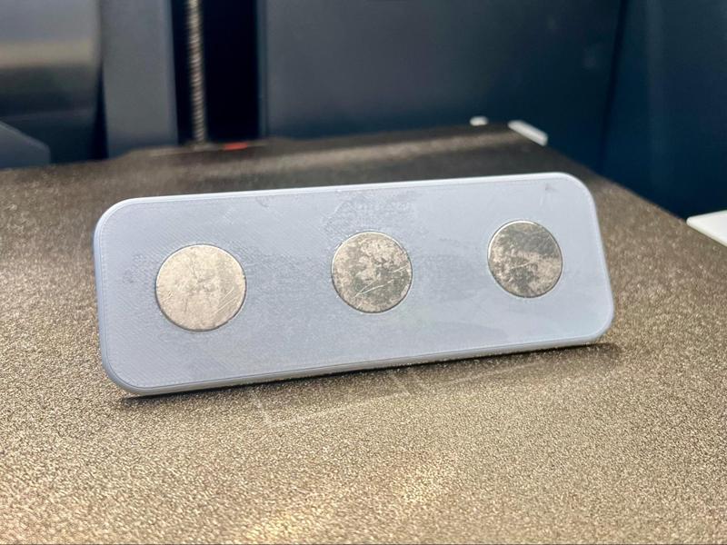 45 x 125 mm puck for 3 x 20x3mm magnets