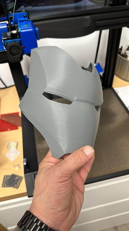 mascara iron man
