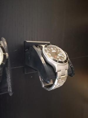 Watch wallmount