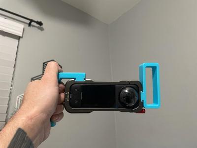 Insta x4 cage handle