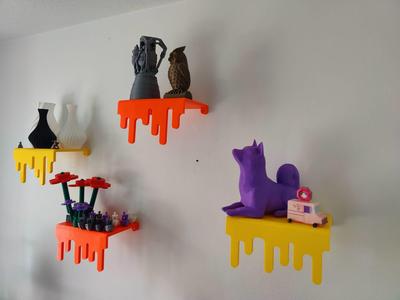 Drippy Display Shelf