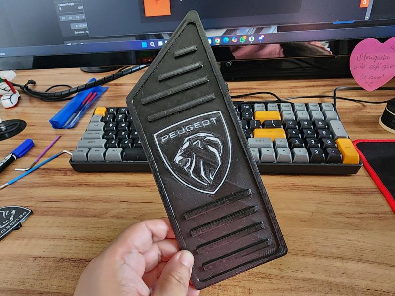 Peugeot 2008 II footrest (logo inside layer)