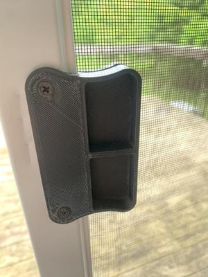 Screen door handle