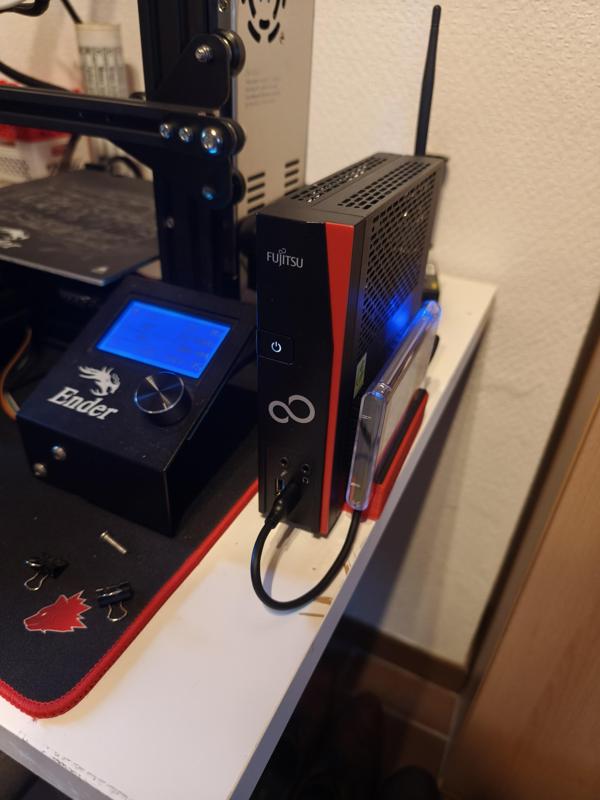 Fujistsu Futro S520 Stand with Mount for external SSD