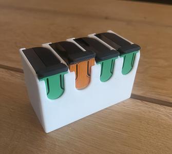 LP-E6 Battery case with charge indicator