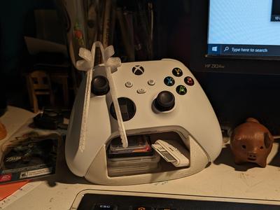 Xbox controller / phone stand with storage
