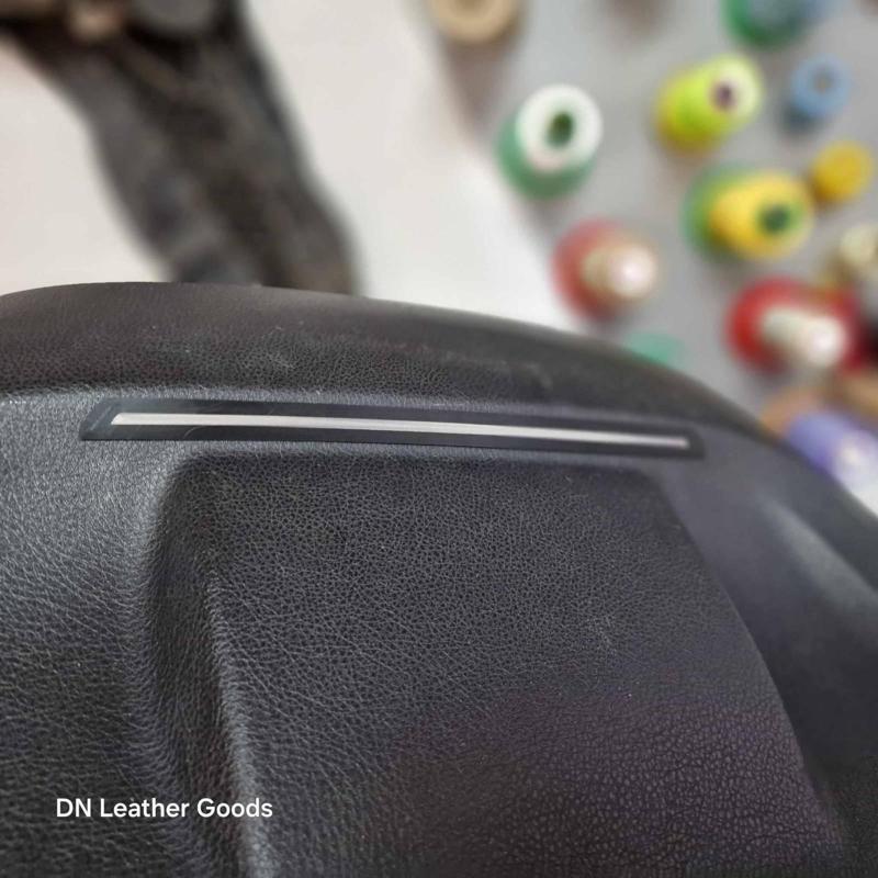 BMW X5 and X6 (F15/F16) rear seat legroom LED lights