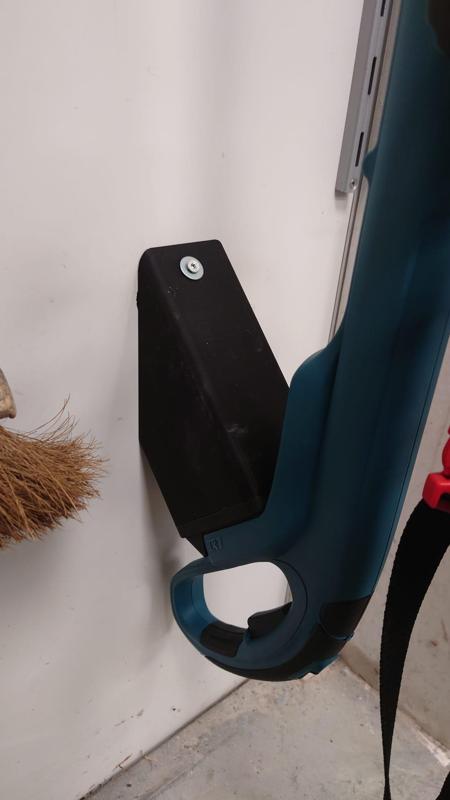 Makita DUR181 holder