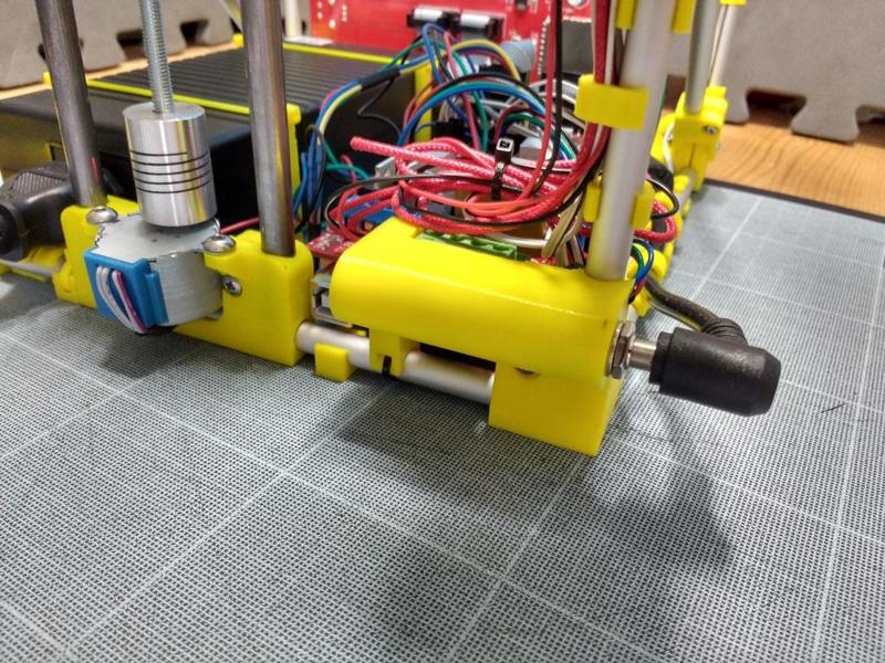 Microcube RAMPS DC barrel jack holder for power in