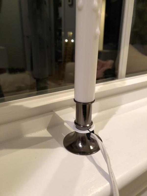 Window Candle Clip
