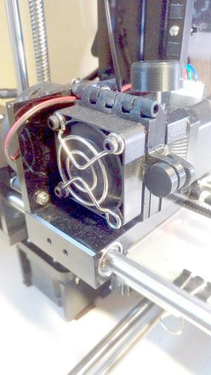 Anet A6, A8 extruder fan modification hinged for yarn inlet access and ventilation improvement