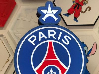 Lightbox PSG with the Star