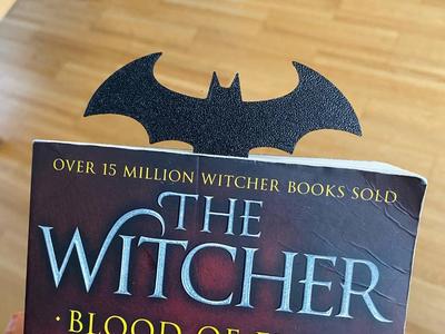 Batman batarang bookmark