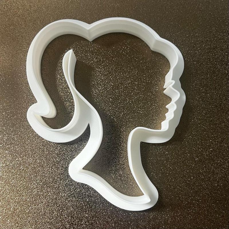 barbie head - cookie cutter 4.5" tall - 114.3mm tall