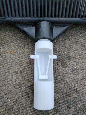 Sweepa Broom - Pool Pole Adapter