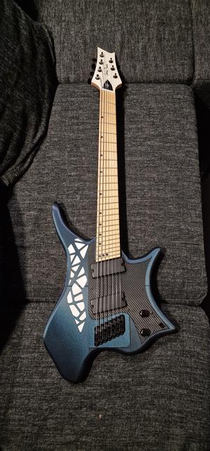 7 String guitar