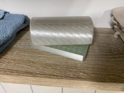 Soap dish with lid