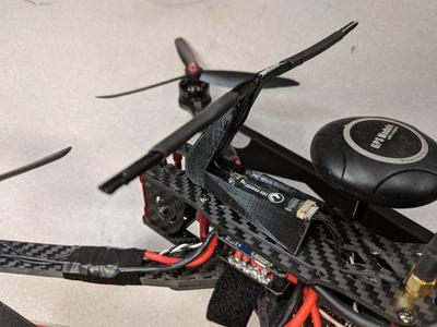 TBS Crossfire Mini Reciever and antenna mount