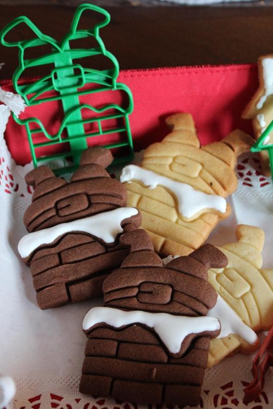 SANTA IN THE CHIMNEY COOKIE CUTTER