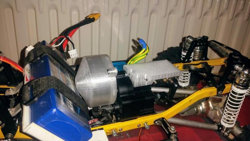 AX2 2 speed gearbox cover + servo mount