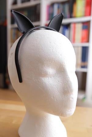 Hair band with snap-on bat ears for kids