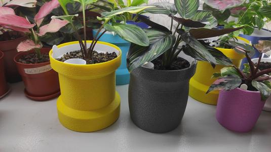 self-watering pot 0.5L V2