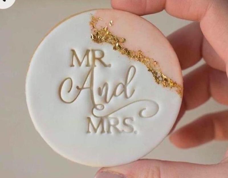 Mr And Mrs Wedding Cookie Cutter