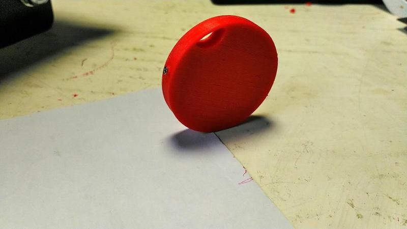 Pebblebee Honey enclosure