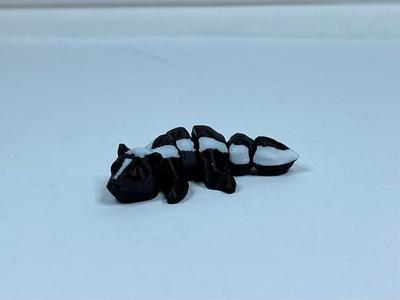 Tiny Flexi Skunk