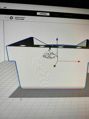 boat bucket with wire hold