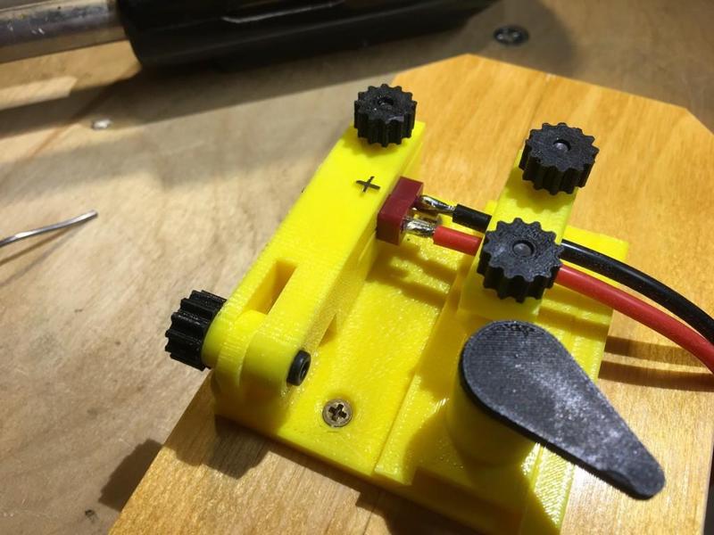 Deans Connector Soldering Helper