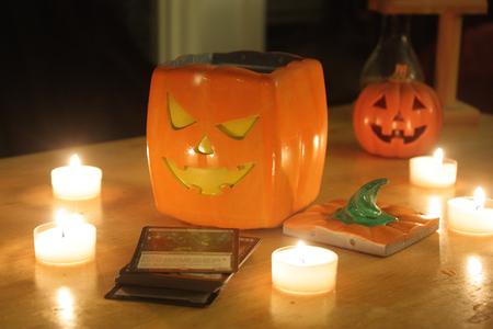 Jack-o-Lantern Deck and Dice Box - Halloween Deck and Dice Box TCGs and TTRPGs - Fits 100 double-sleeved cards