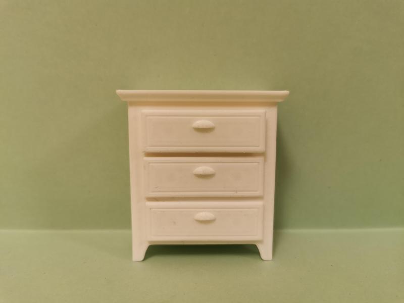 1/12 doll's house chest of drawers