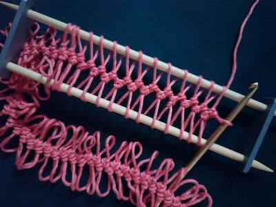 Hairpin lace loom generator