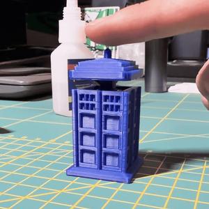 TARDIS Fidget Toy – Clicky Doctor Who