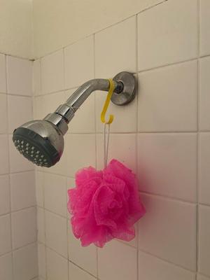 Minimal Shower Hook