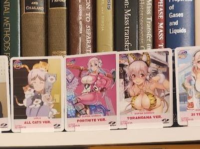 Tiny Trading Card Holder