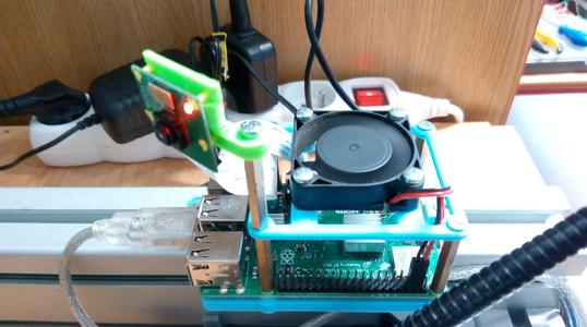 R-Pi or O-Pi camera mount