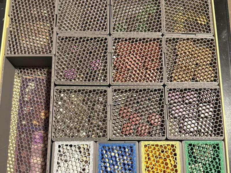 Darwin's Journey Retail +Sleeve +reduced PLA +lids