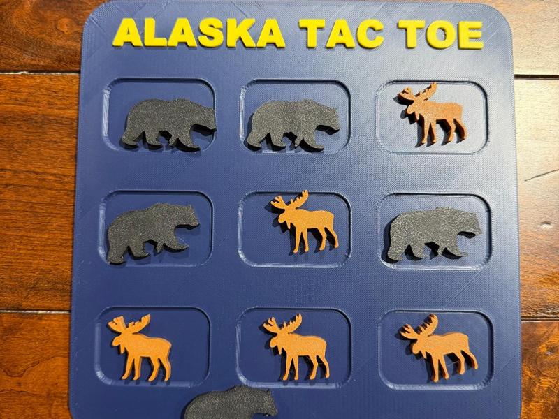 Alaska Themed Tic Tac Toe board