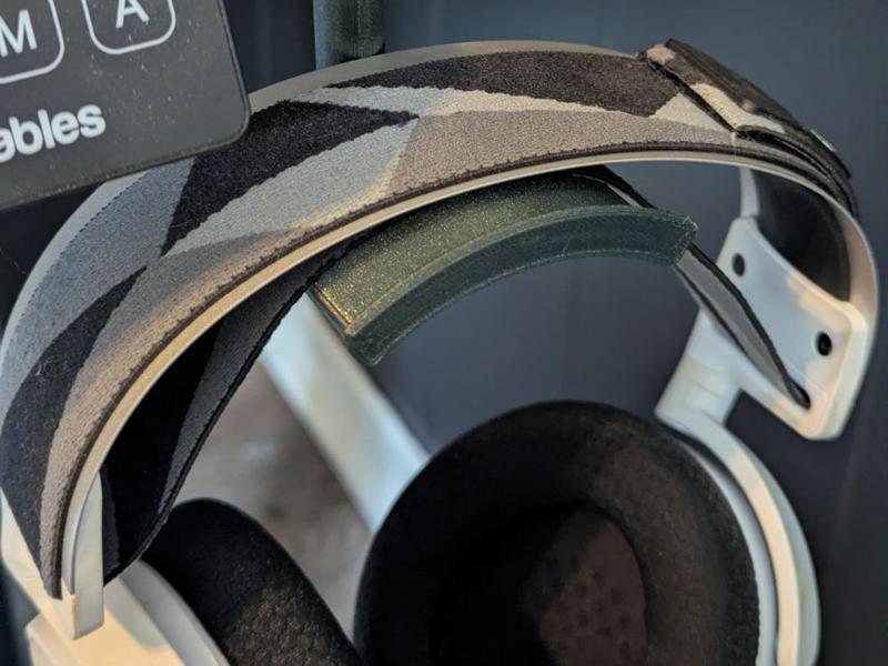 Headphone Mount