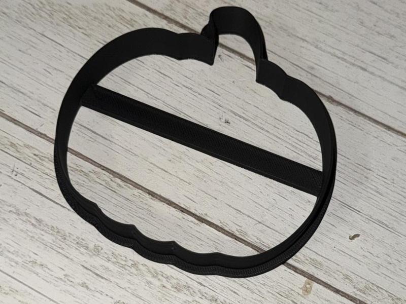 Pumpkin Cookie Cutter – Perfect for Halloween 