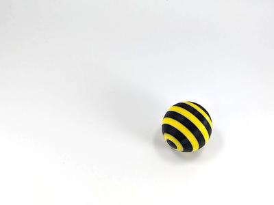 BeeBall cat toy